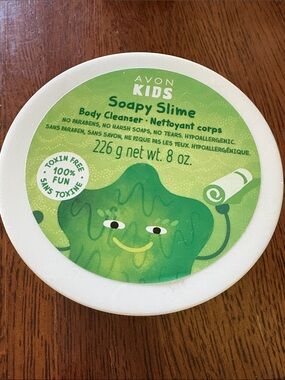 AVON KIDS- Soapy Slime Body Cleanser